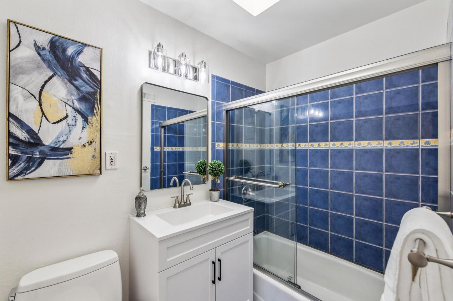 Detail Gallery Image 22 of 28 For 553 Skyline Dr, Daly City,  CA 94015 - 3 Beds | 2 Baths