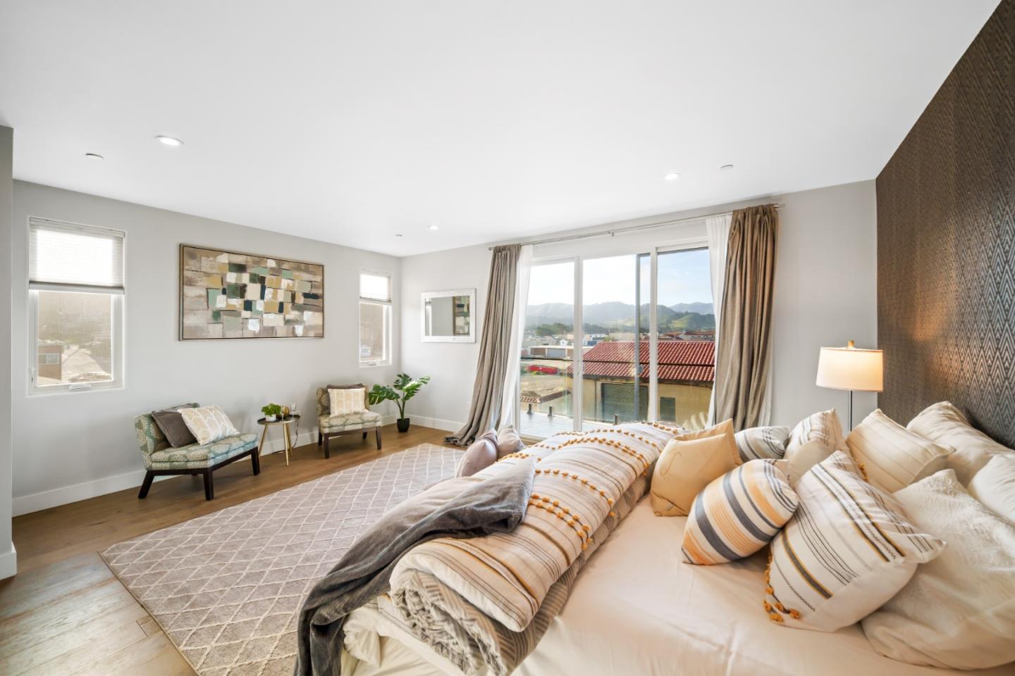 Detail Gallery Image 33 of 87 For 29 Montecito Ave, Pacifica,  CA 94044 - 4 Beds | 3/1 Baths