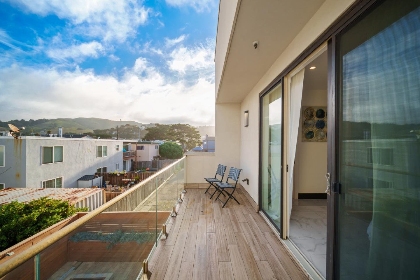 Detail Gallery Image 46 of 87 For 29 Montecito Ave, Pacifica,  CA 94044 - 4 Beds | 3/1 Baths