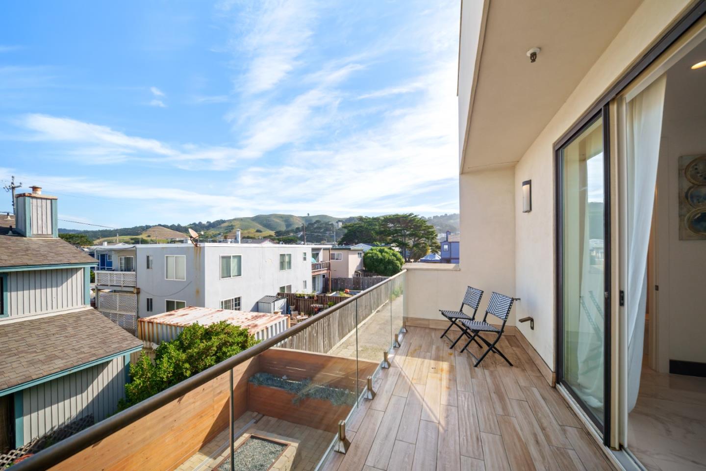 Detail Gallery Image 58 of 87 For 29 Montecito Ave, Pacifica,  CA 94044 - 4 Beds | 3/1 Baths