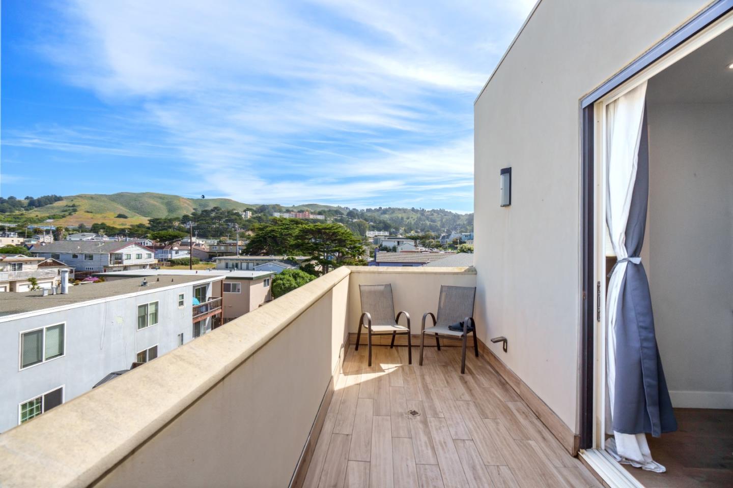 Detail Gallery Image 60 of 87 For 29 Montecito Ave, Pacifica,  CA 94044 - 4 Beds | 3/1 Baths