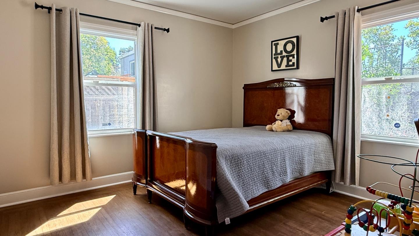 Detail Gallery Image 11 of 20 For Address Not Disclosed, Burlingame,  CA 94010 - 2 Beds | 1 Baths