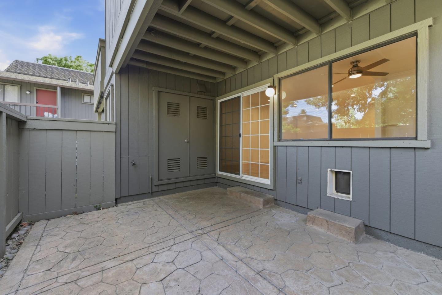 Detail Gallery Image 23 of 46 For 14351 Saratoga Ave a,  Saratoga,  CA 95070 - 2 Beds | 2 Baths
