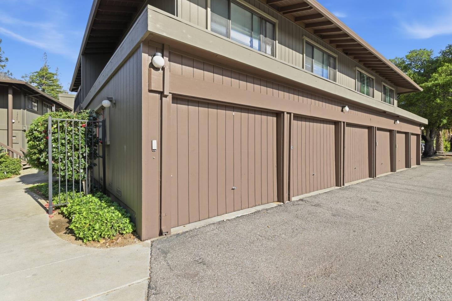 Detail Gallery Image 27 of 46 For 14351 Saratoga Ave a,  Saratoga,  CA 95070 - 2 Beds | 2 Baths