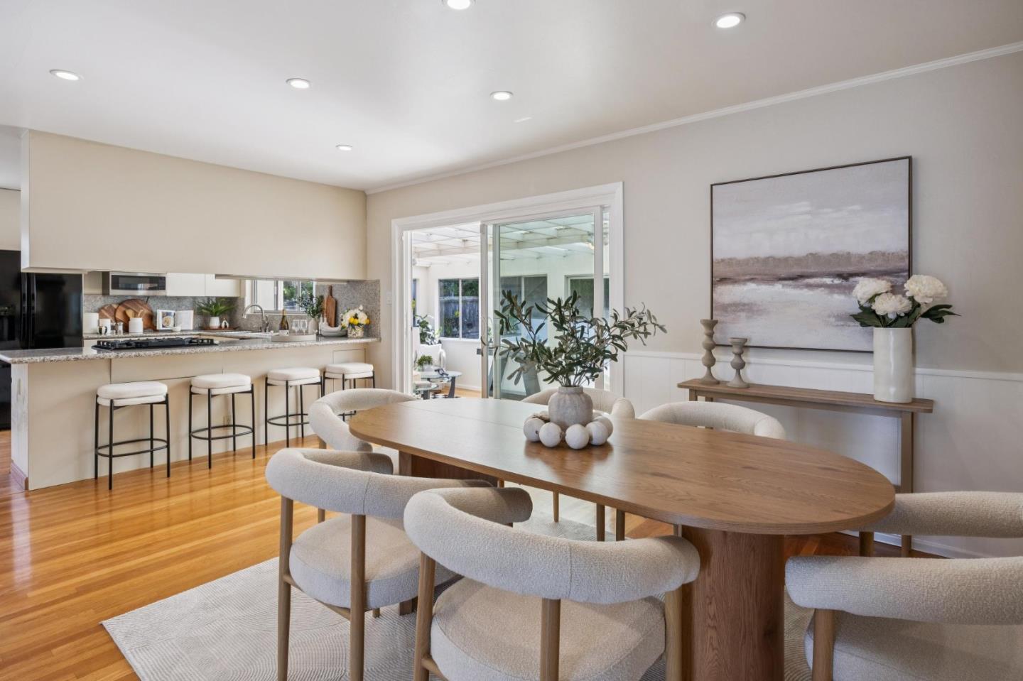 Detail Gallery Image 14 of 51 For 869 Crestview Dr, Millbrae,  CA 94030 - 3 Beds | 2 Baths