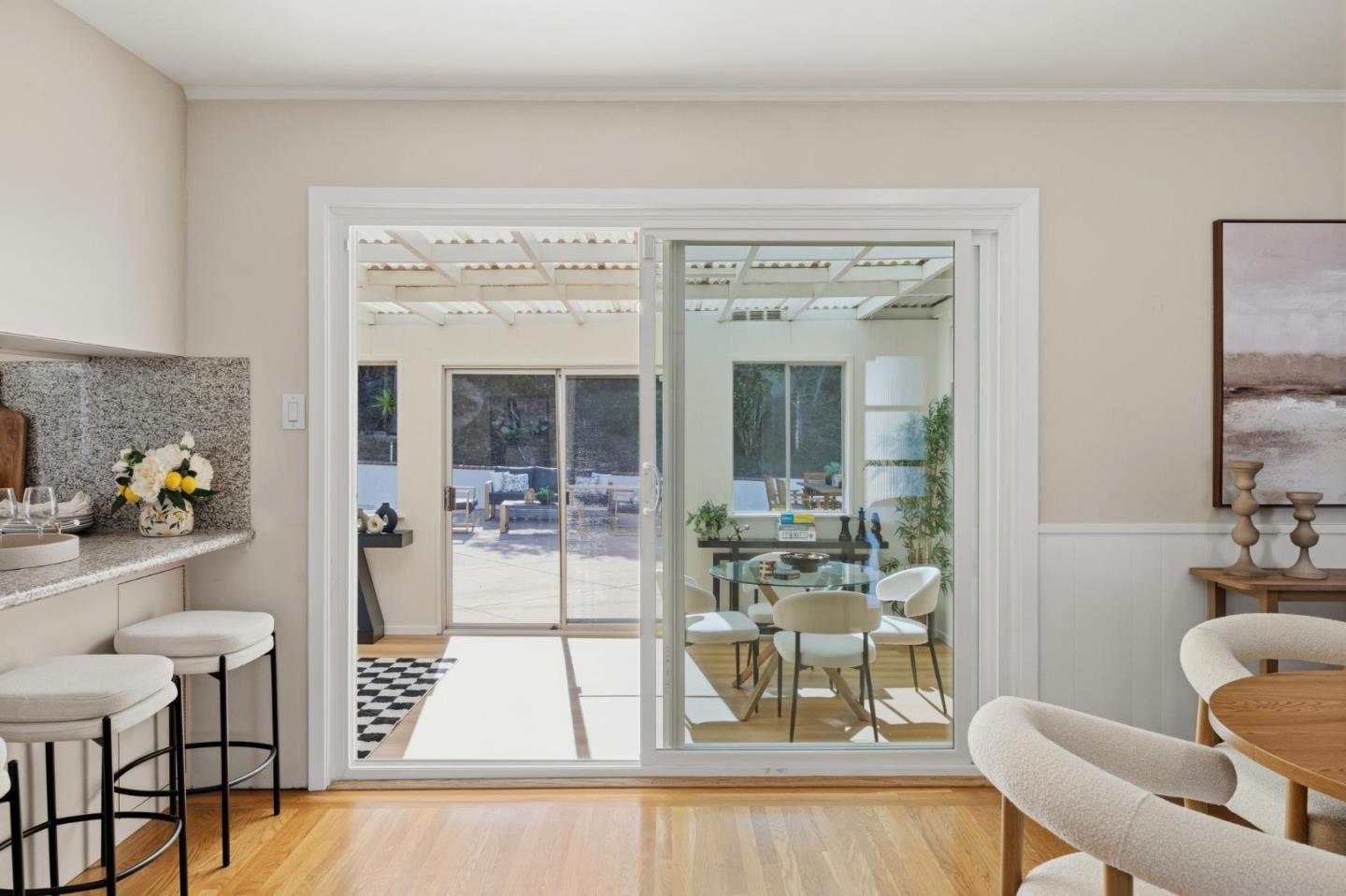 Detail Gallery Image 22 of 51 For 869 Crestview Dr, Millbrae,  CA 94030 - 3 Beds | 2 Baths