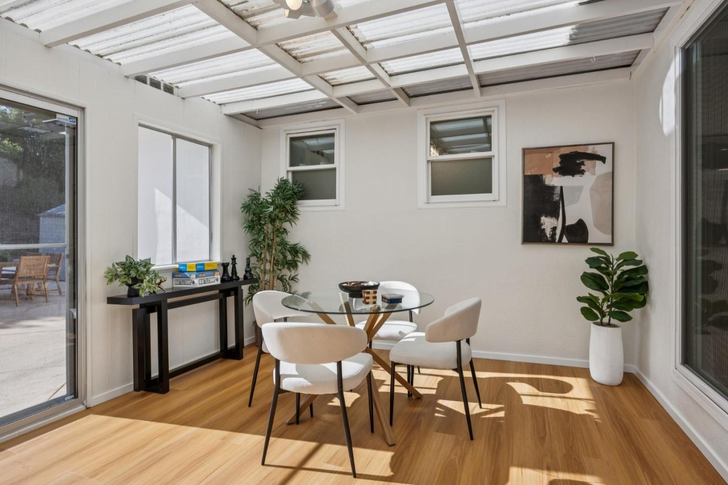 Detail Gallery Image 23 of 51 For 869 Crestview Dr, Millbrae,  CA 94030 - 3 Beds | 2 Baths