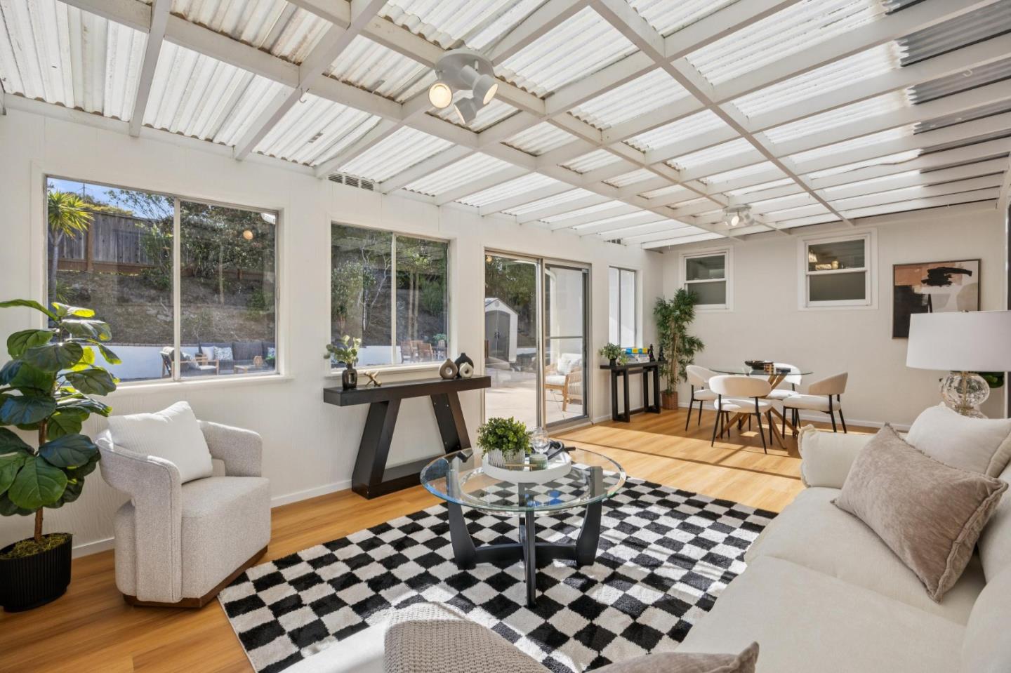 Detail Gallery Image 27 of 51 For 869 Crestview Dr, Millbrae,  CA 94030 - 3 Beds | 2 Baths