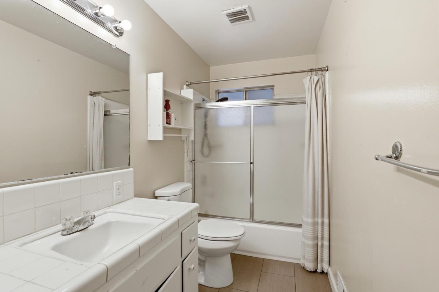 Detail Gallery Image 11 of 25 For 320 Colleen Ct, Morgan Hill,  CA 95037 - 3 Beds | 2 Baths