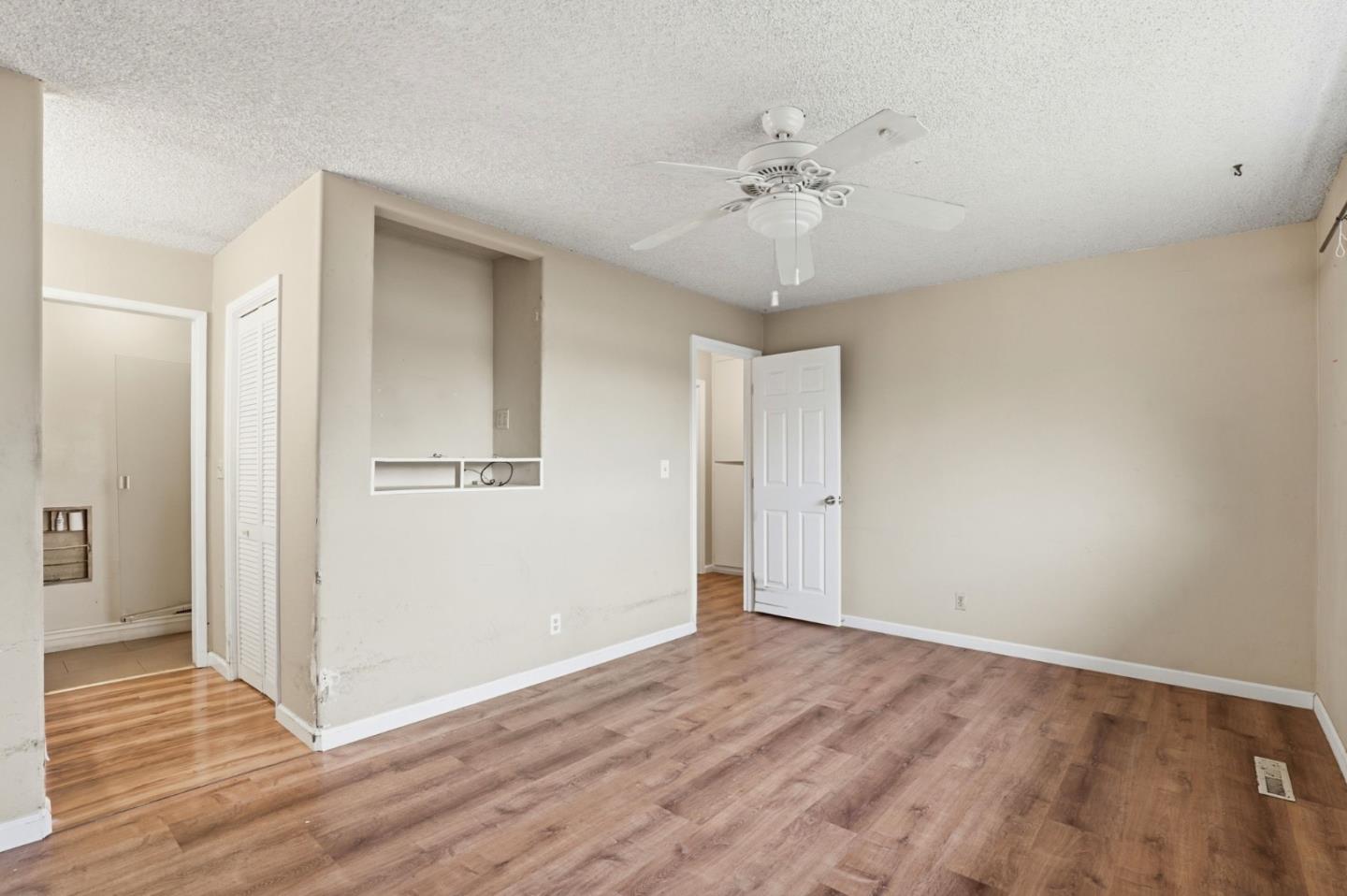 Detail Gallery Image 21 of 25 For 320 Colleen Ct, Morgan Hill,  CA 95037 - 3 Beds | 2 Baths