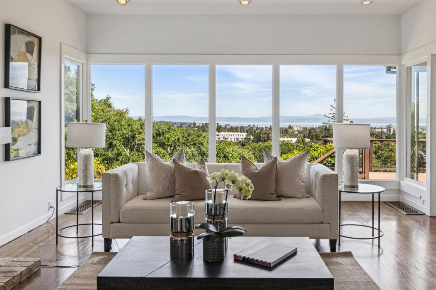 Detail Gallery Image 10 of 75 For 720 Endfield Way, Hillsborough,  CA 94010 - 4 Beds | 4 Baths