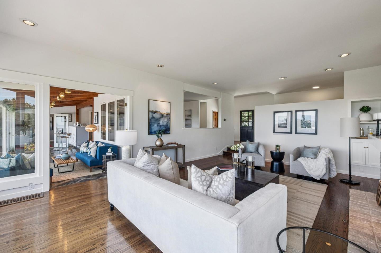 Detail Gallery Image 11 of 75 For 720 Endfield Way, Hillsborough,  CA 94010 - 4 Beds | 4 Baths