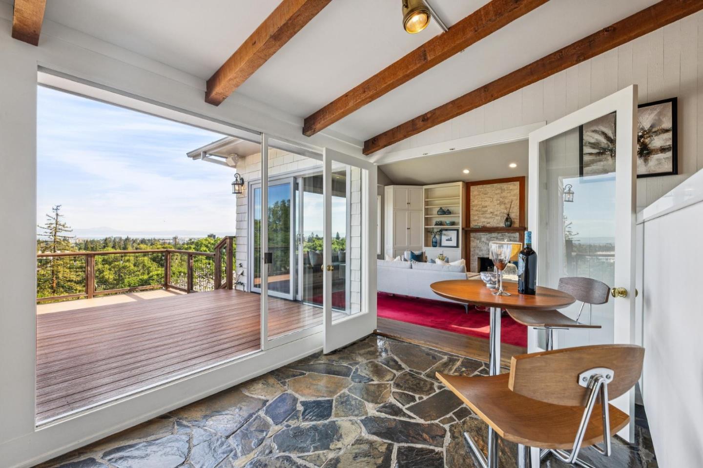 Detail Gallery Image 15 of 75 For 720 Endfield Way, Hillsborough,  CA 94010 - 4 Beds | 4 Baths