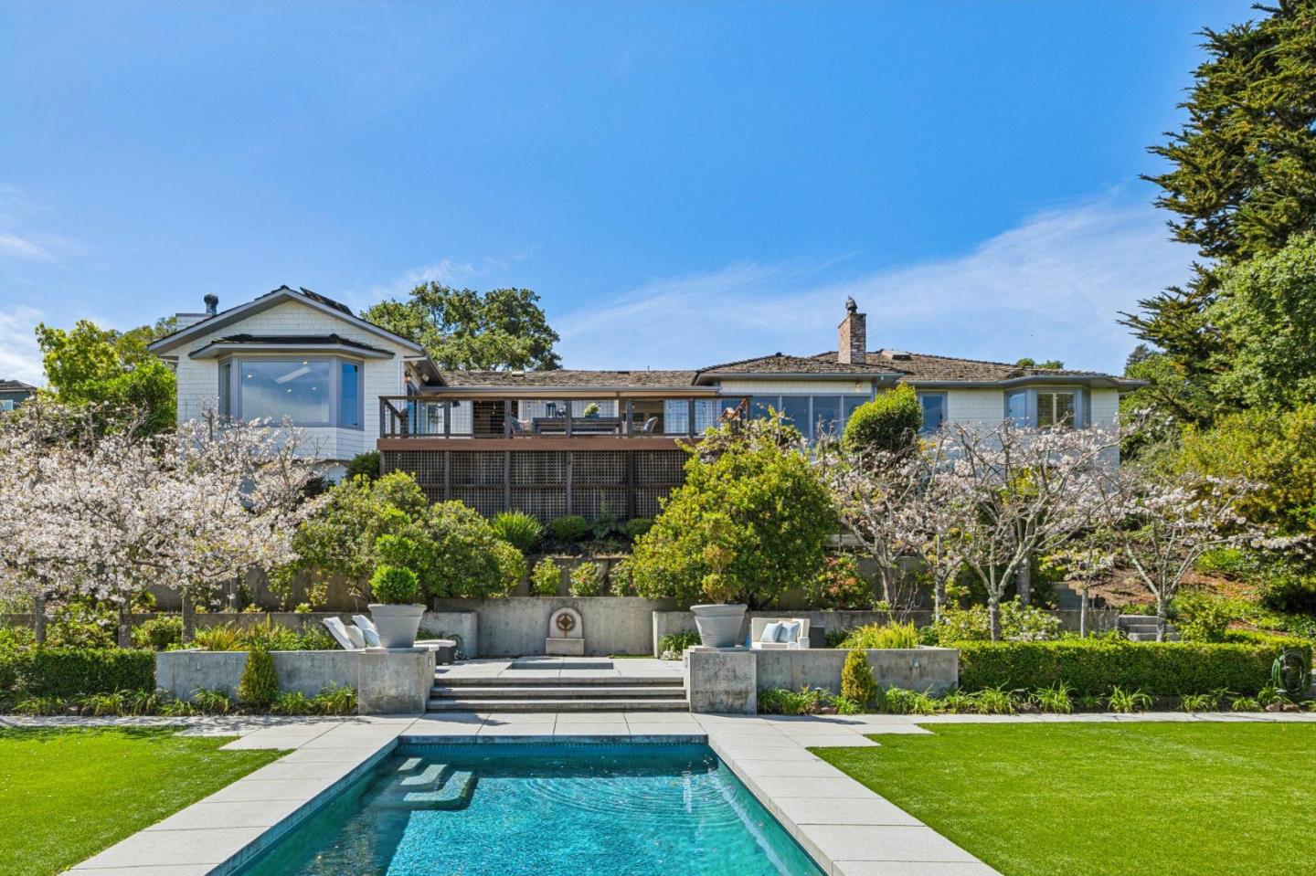 Detail Gallery Image 2 of 75 For 720 Endfield Way, Hillsborough,  CA 94010 - 4 Beds | 4 Baths