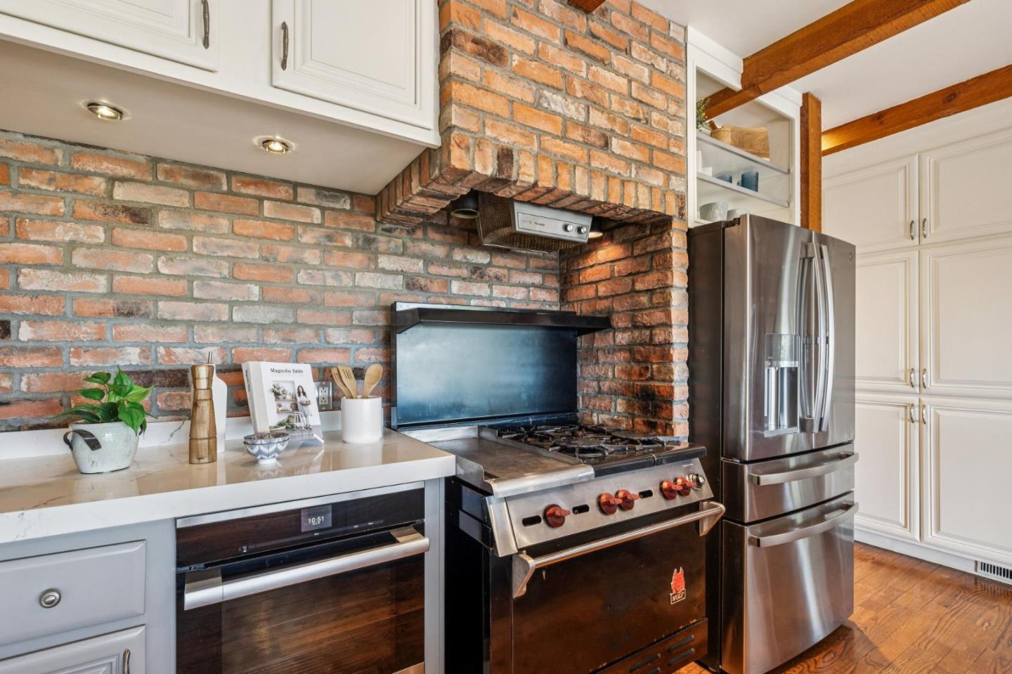 Detail Gallery Image 24 of 75 For 720 Endfield Way, Hillsborough,  CA 94010 - 4 Beds | 4 Baths