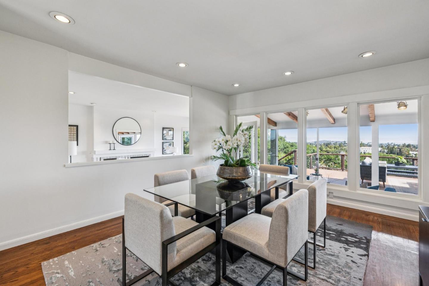 Detail Gallery Image 26 of 75 For 720 Endfield Way, Hillsborough,  CA 94010 - 4 Beds | 4 Baths