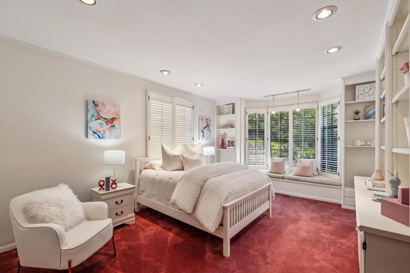 Detail Gallery Image 40 of 75 For 720 Endfield Way, Hillsborough,  CA 94010 - 4 Beds | 4 Baths