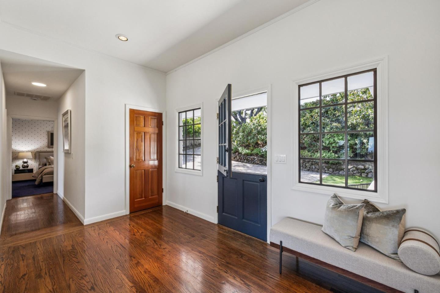 Detail Gallery Image 45 of 75 For 720 Endfield Way, Hillsborough,  CA 94010 - 4 Beds | 4 Baths