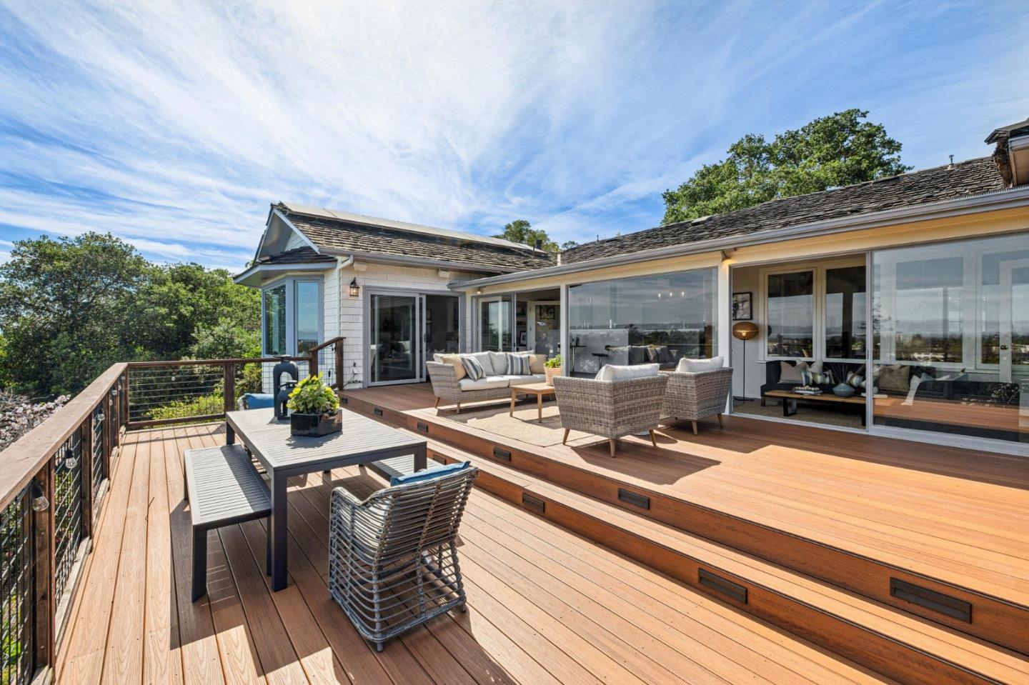 Detail Gallery Image 52 of 75 For 720 Endfield Way, Hillsborough,  CA 94010 - 4 Beds | 4 Baths