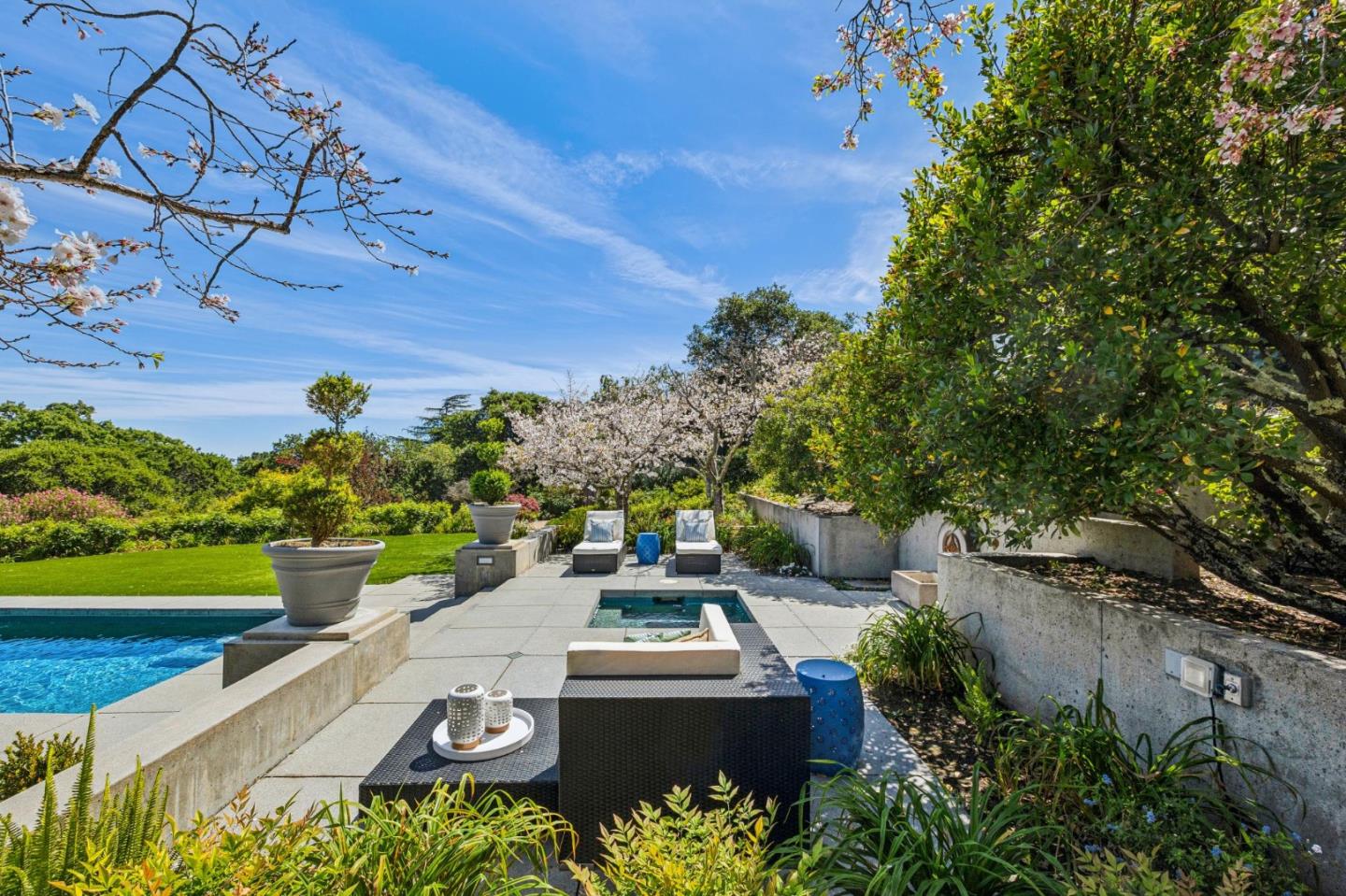 Detail Gallery Image 59 of 75 For 720 Endfield Way, Hillsborough,  CA 94010 - 4 Beds | 4 Baths