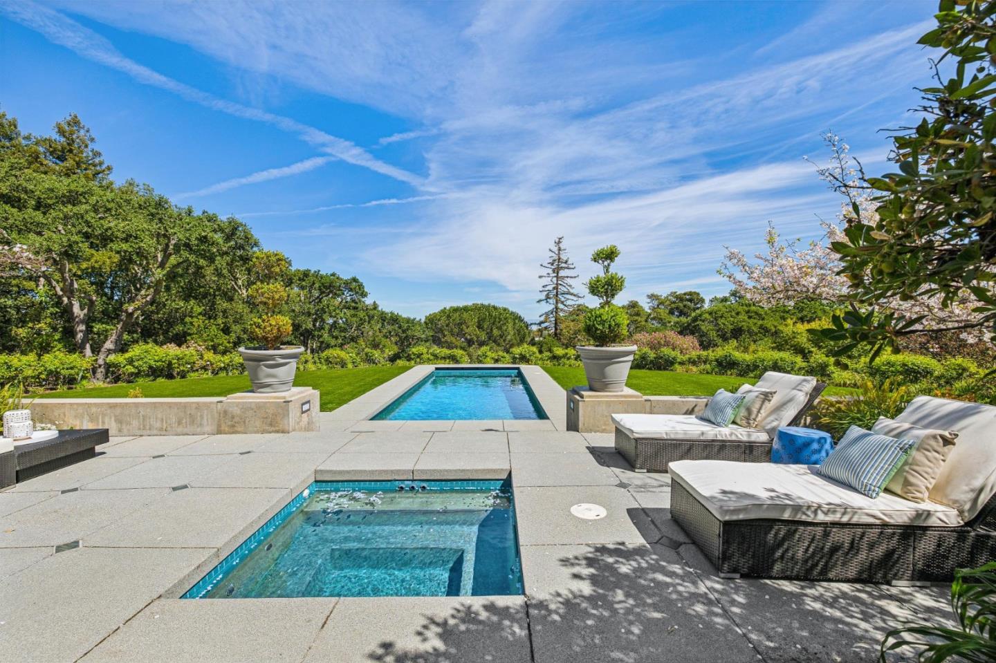 Detail Gallery Image 62 of 75 For 720 Endfield Way, Hillsborough,  CA 94010 - 4 Beds | 4 Baths