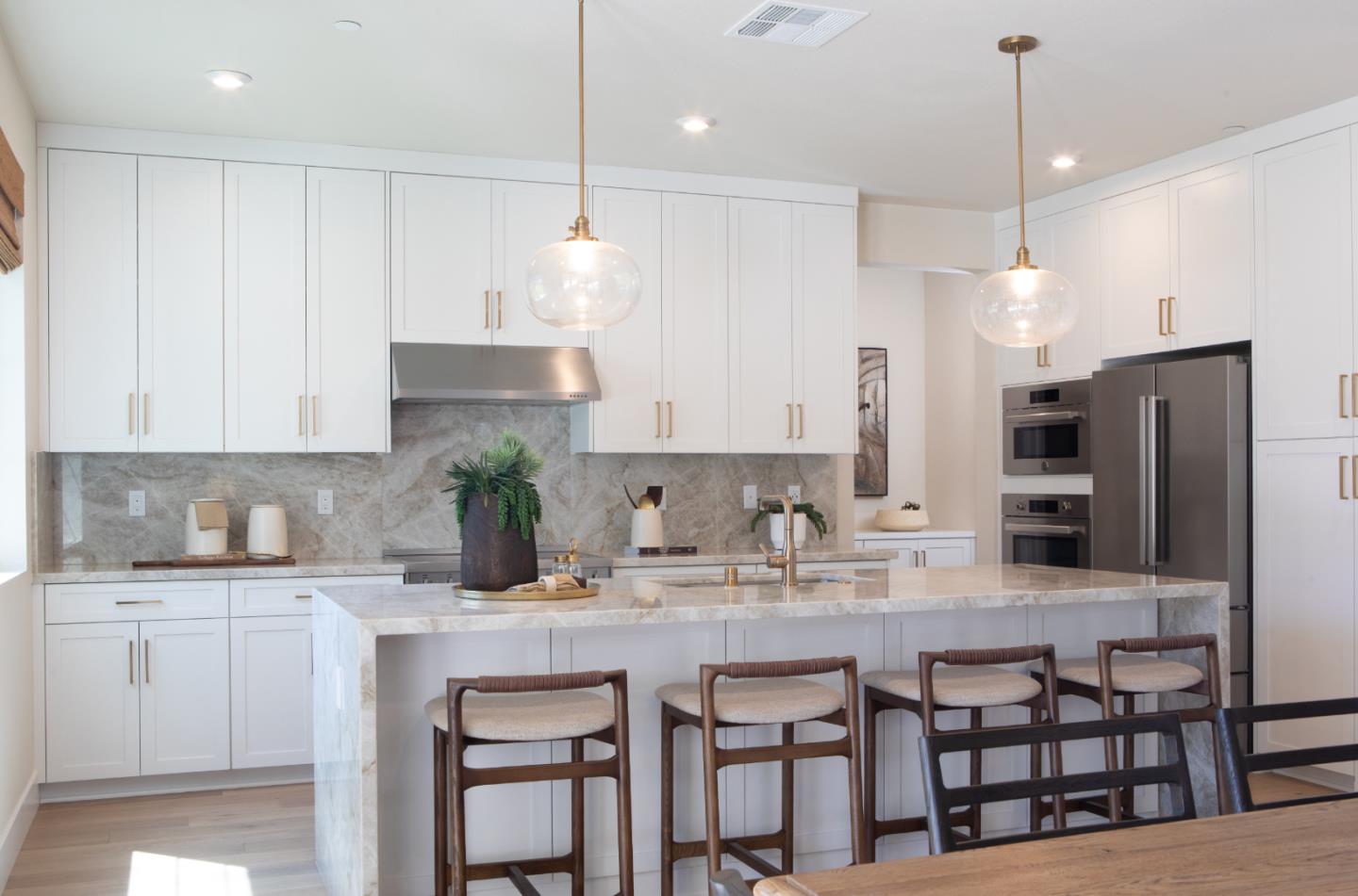 Detail Gallery Image 5 of 38 For 7392 Ailes Ct, Gilroy,  CA 95020 - 4 Beds | 3/1 Baths