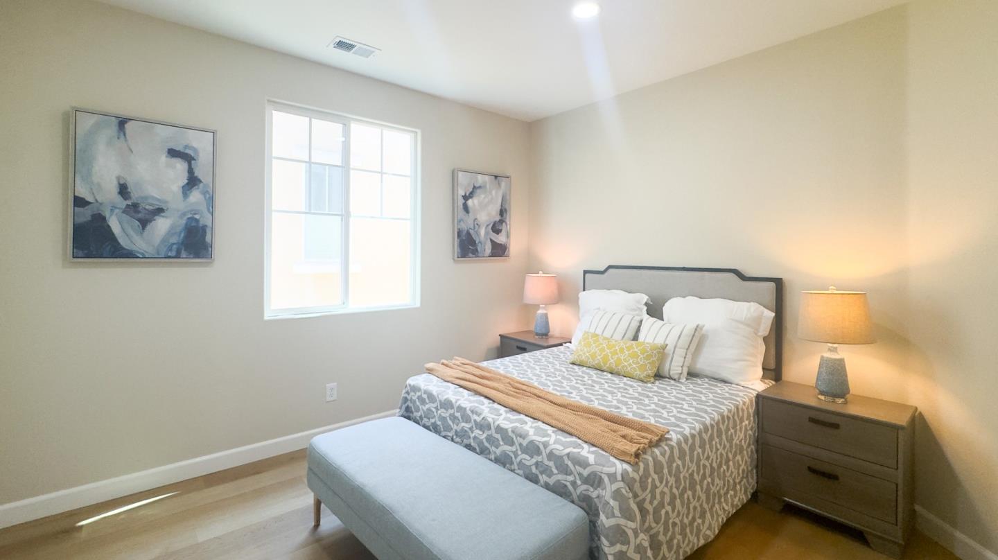 Detail Gallery Image 12 of 26 For 682 N 9th St, San Jose,  CA 95112 - 4 Beds | 2/1 Baths