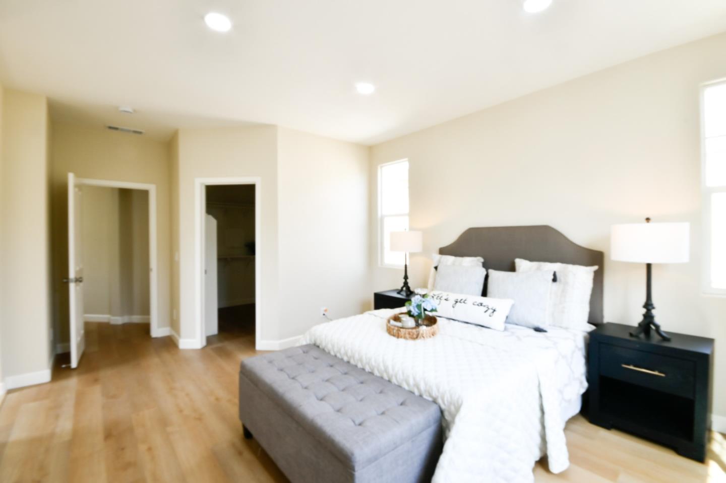 Detail Gallery Image 13 of 26 For 682 N 9th St, San Jose,  CA 95112 - 4 Beds | 2/1 Baths