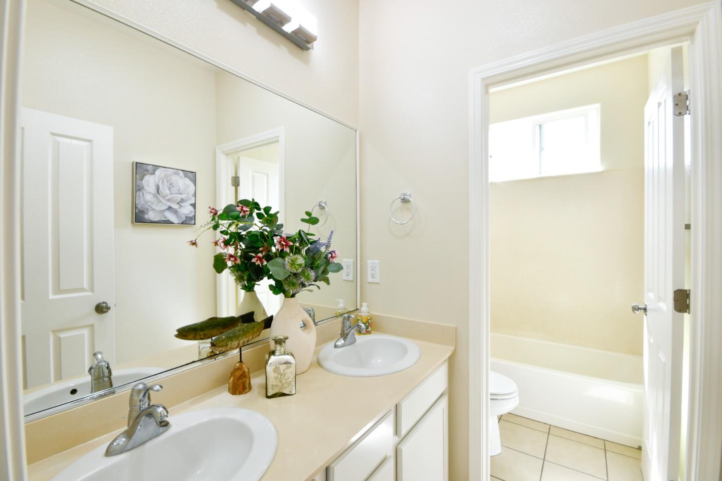 Detail Gallery Image 16 of 26 For 682 N 9th St, San Jose,  CA 95112 - 4 Beds | 2/1 Baths