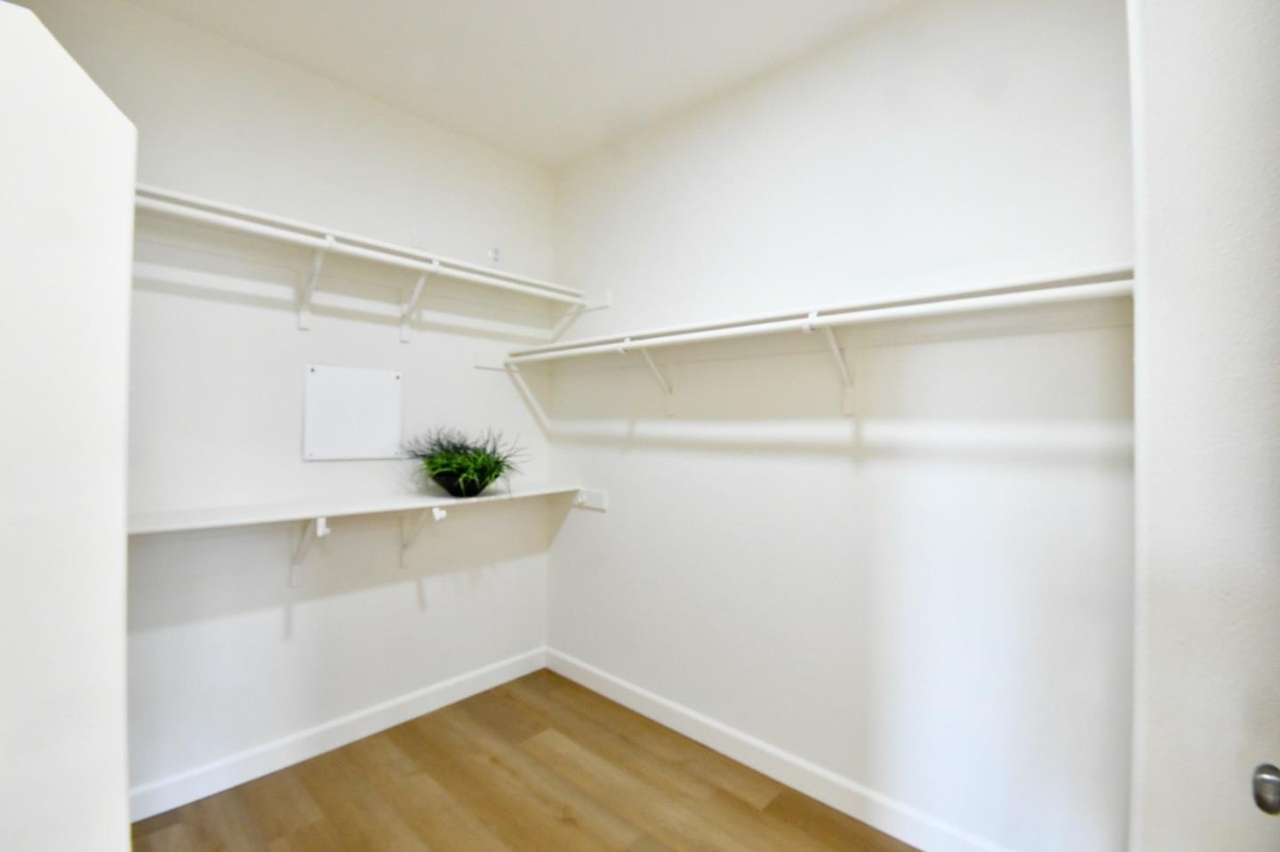 Detail Gallery Image 17 of 26 For 682 N 9th St, San Jose,  CA 95112 - 4 Beds | 2/1 Baths