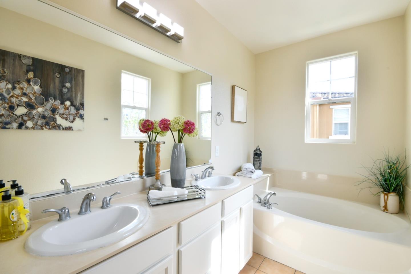 Detail Gallery Image 20 of 26 For 682 N 9th St, San Jose,  CA 95112 - 4 Beds | 2/1 Baths