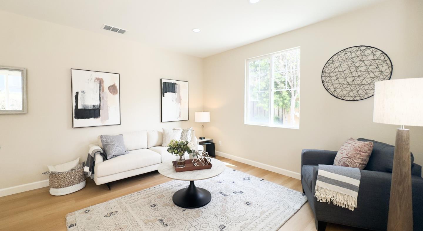 Detail Gallery Image 3 of 26 For 682 N 9th St, San Jose,  CA 95112 - 4 Beds | 2/1 Baths