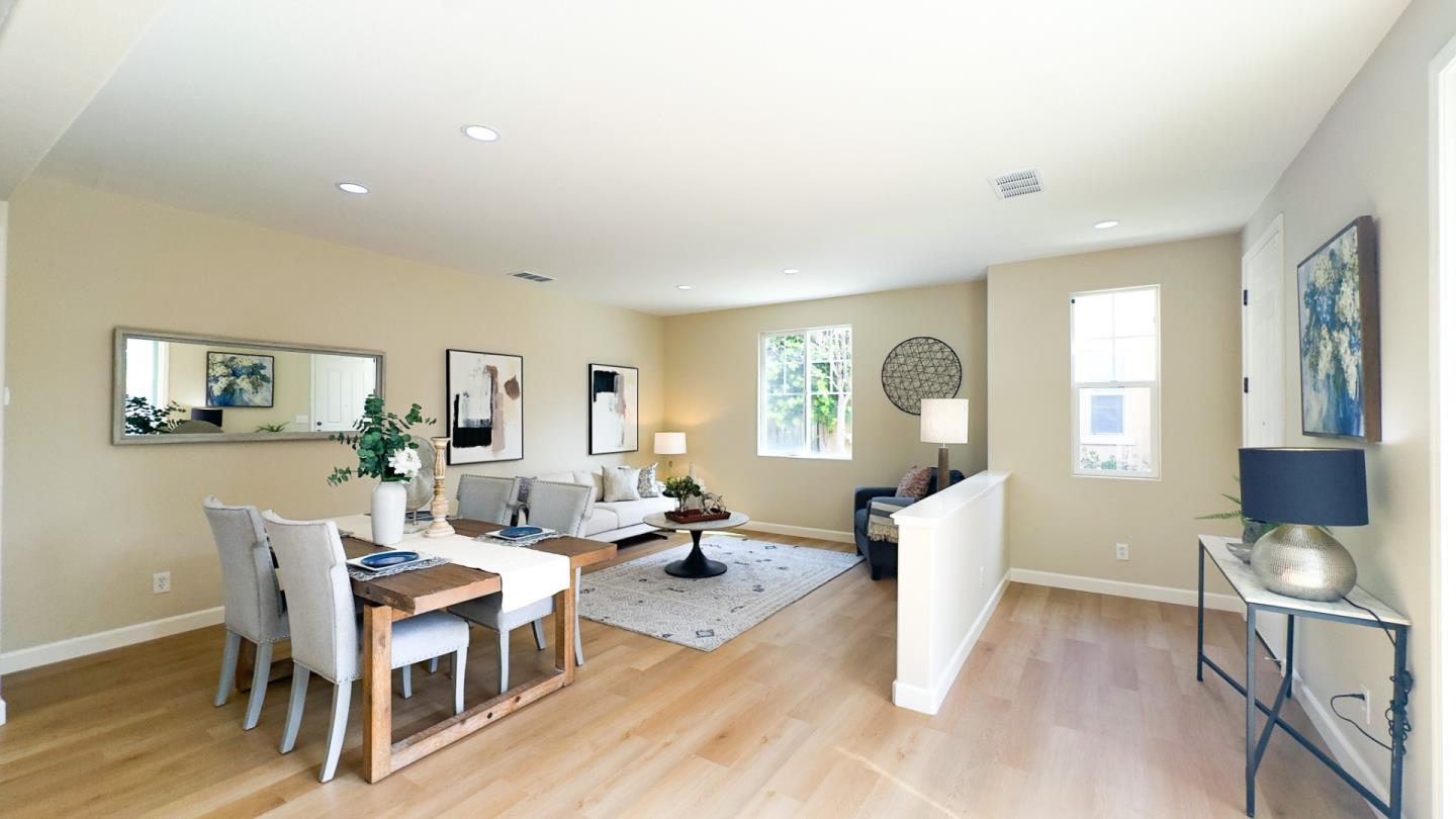 Detail Gallery Image 5 of 26 For 682 N 9th St, San Jose,  CA 95112 - 4 Beds | 2/1 Baths