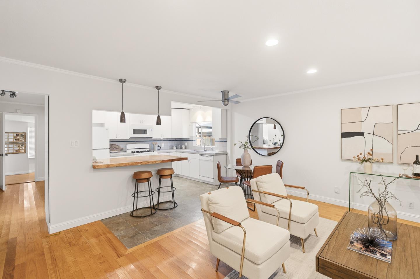 Detail Gallery Image 12 of 39 For 1091 15th Ave, Redwood City,  CA 94063 - 3 Beds | 1/1 Baths