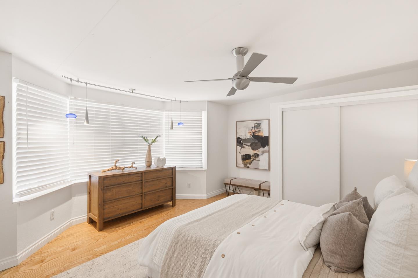 Detail Gallery Image 17 of 39 For 1091 15th Ave, Redwood City,  CA 94063 - 3 Beds | 1/1 Baths