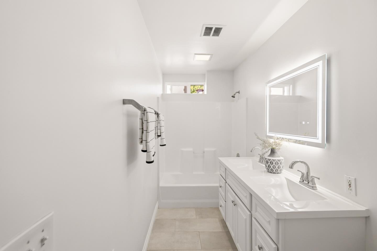 Detail Gallery Image 21 of 39 For 1091 15th Ave, Redwood City,  CA 94063 - 3 Beds | 1/1 Baths