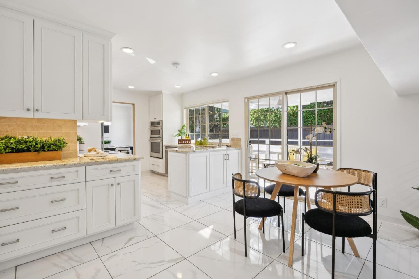 Detail Gallery Image 13 of 37 For 5059 Glouchester Ct, San Jose,  CA 95136 - 4 Beds | 2/1 Baths