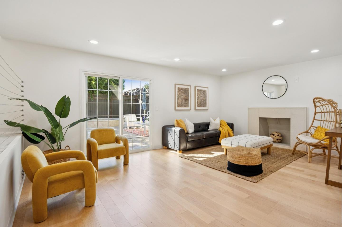 Detail Gallery Image 15 of 37 For 5059 Glouchester Ct, San Jose,  CA 95136 - 4 Beds | 2/1 Baths