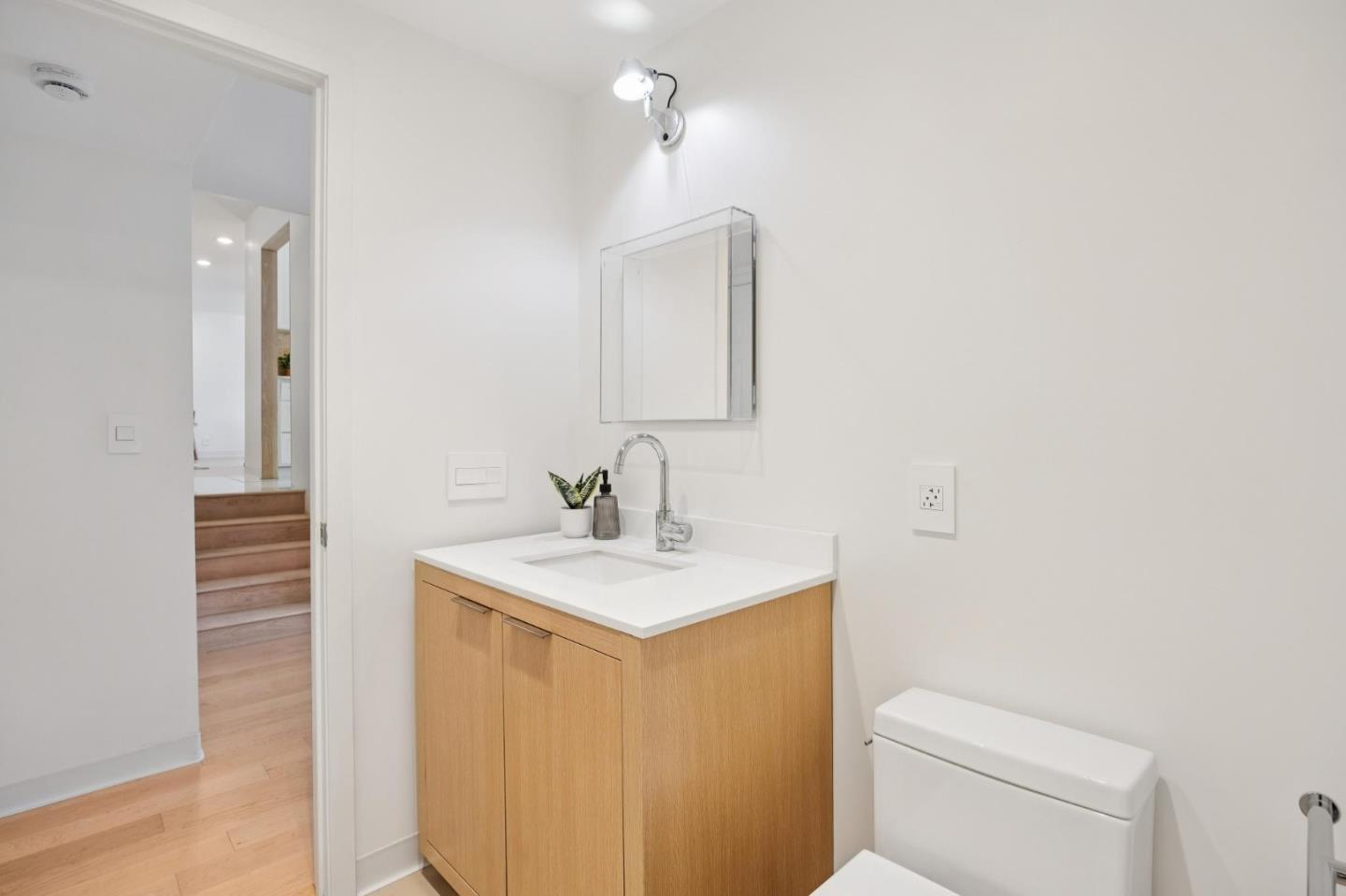 Detail Gallery Image 21 of 37 For 5059 Glouchester Ct, San Jose,  CA 95136 - 4 Beds | 2/1 Baths