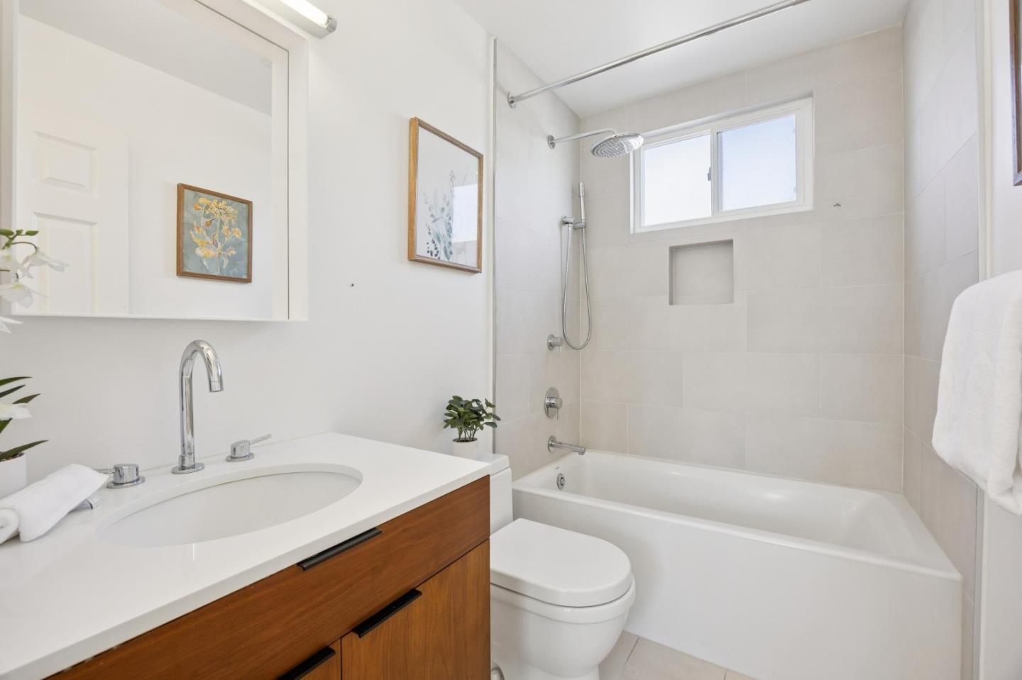 Detail Gallery Image 27 of 37 For 5059 Glouchester Ct, San Jose,  CA 95136 - 4 Beds | 2/1 Baths