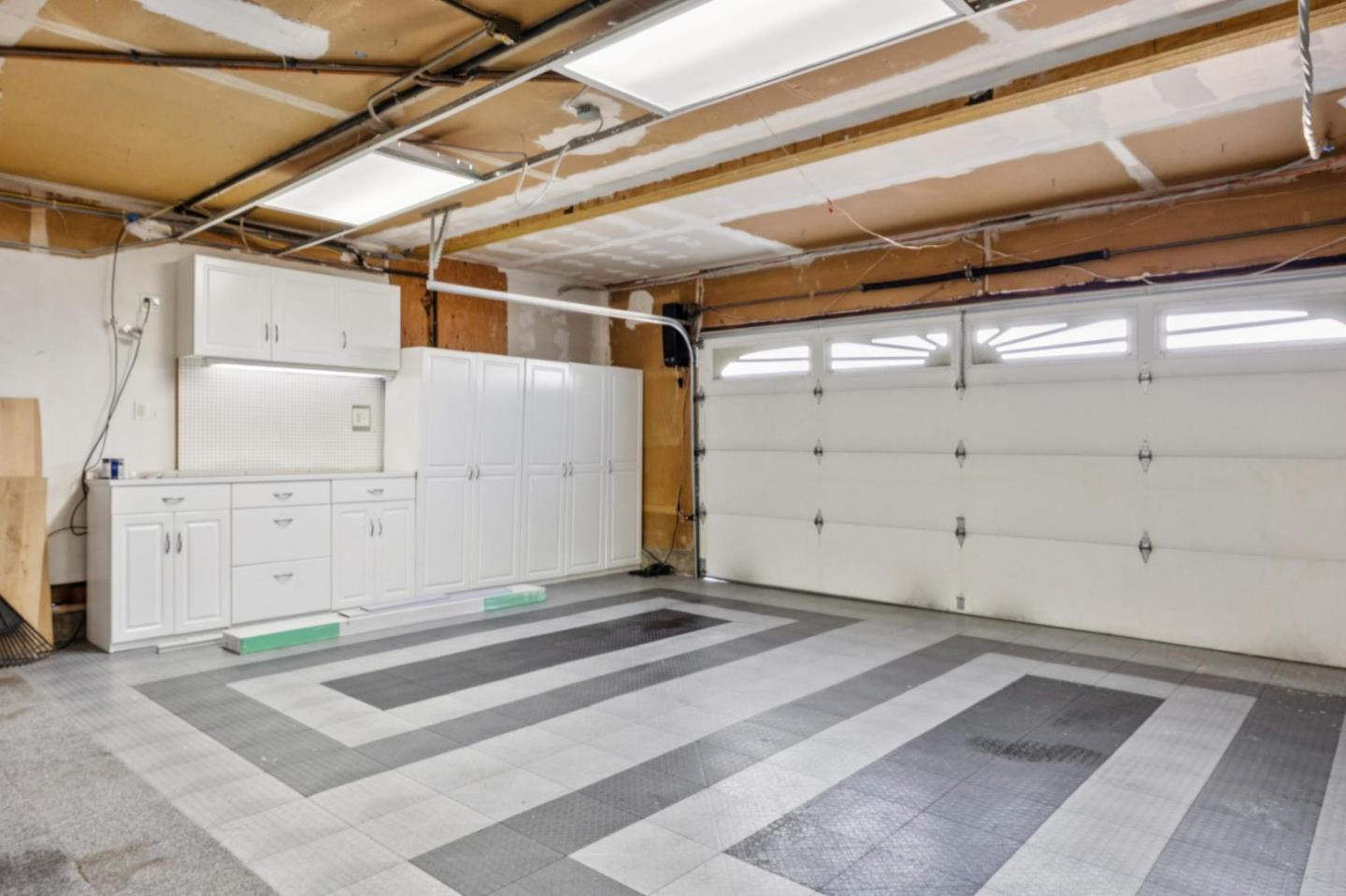 Detail Gallery Image 33 of 37 For 5059 Glouchester Ct, San Jose,  CA 95136 - 4 Beds | 2/1 Baths