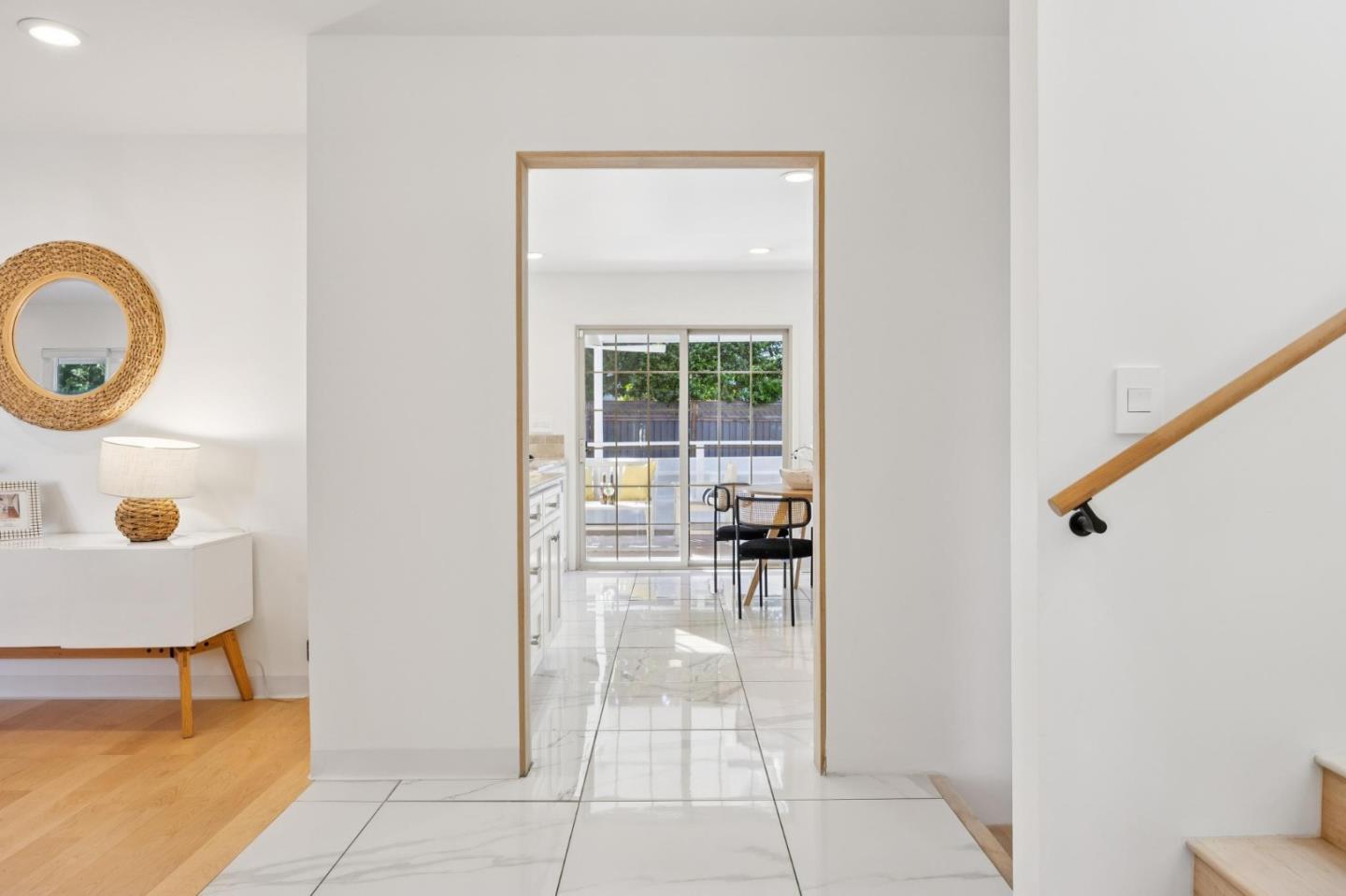 Detail Gallery Image 5 of 37 For 5059 Glouchester Ct, San Jose,  CA 95136 - 4 Beds | 2/1 Baths