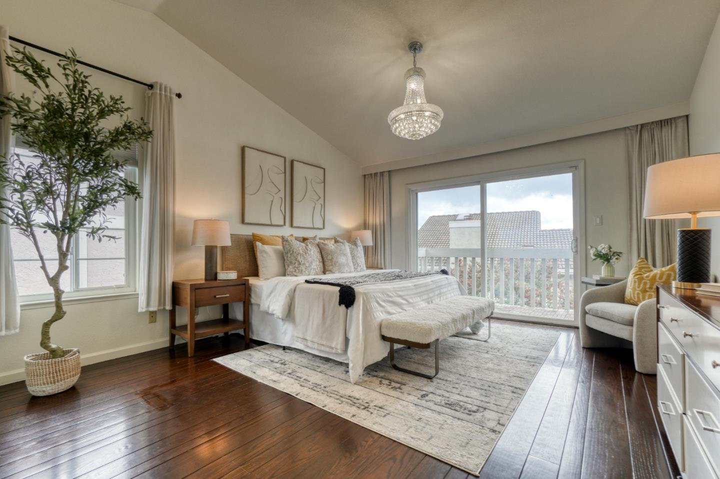 Detail Gallery Image 15 of 29 For 15 Amy Dr, San Mateo,  CA 94403 - 4 Beds | 3 Baths