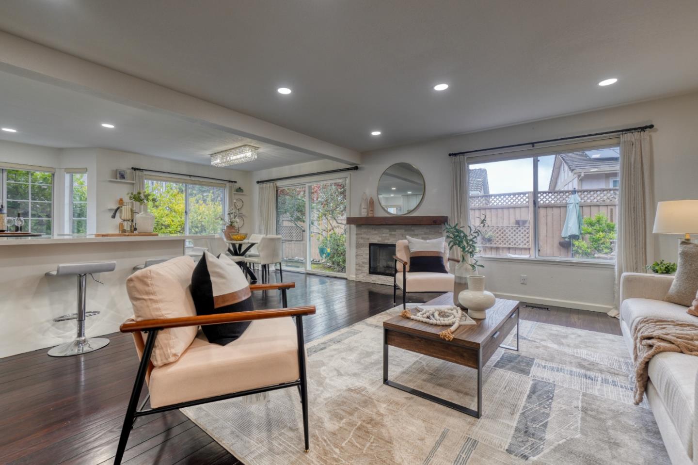 Detail Gallery Image 4 of 29 For 15 Amy Dr, San Mateo,  CA 94403 - 4 Beds | 3 Baths