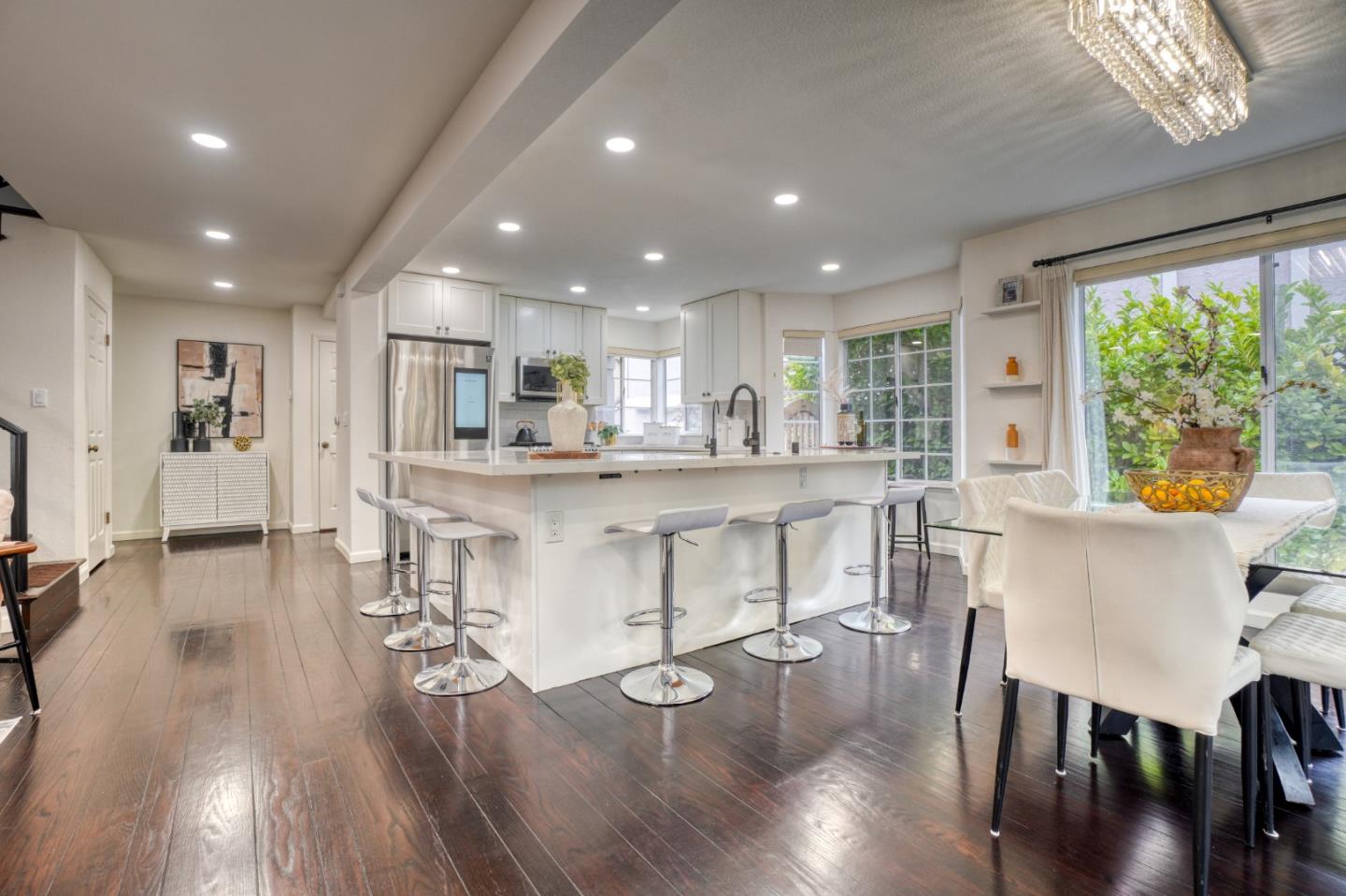 Detail Gallery Image 7 of 29 For 15 Amy Dr, San Mateo,  CA 94403 - 4 Beds | 3 Baths