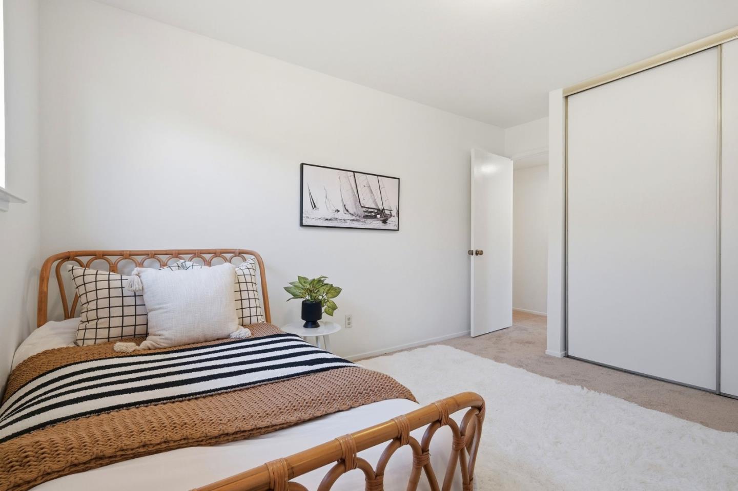 Detail Gallery Image 25 of 37 For 228 Auburn Ave, Santa Cruz,  CA 95060 - 4 Beds | 2 Baths