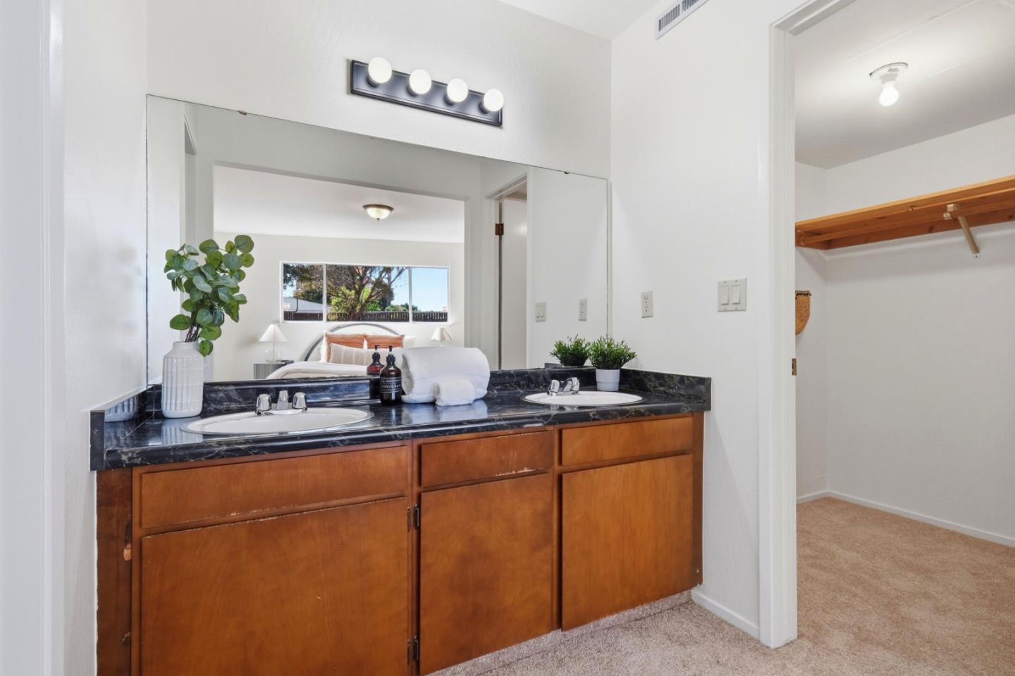 Detail Gallery Image 29 of 37 For 228 Auburn Ave, Santa Cruz,  CA 95060 - 4 Beds | 2 Baths