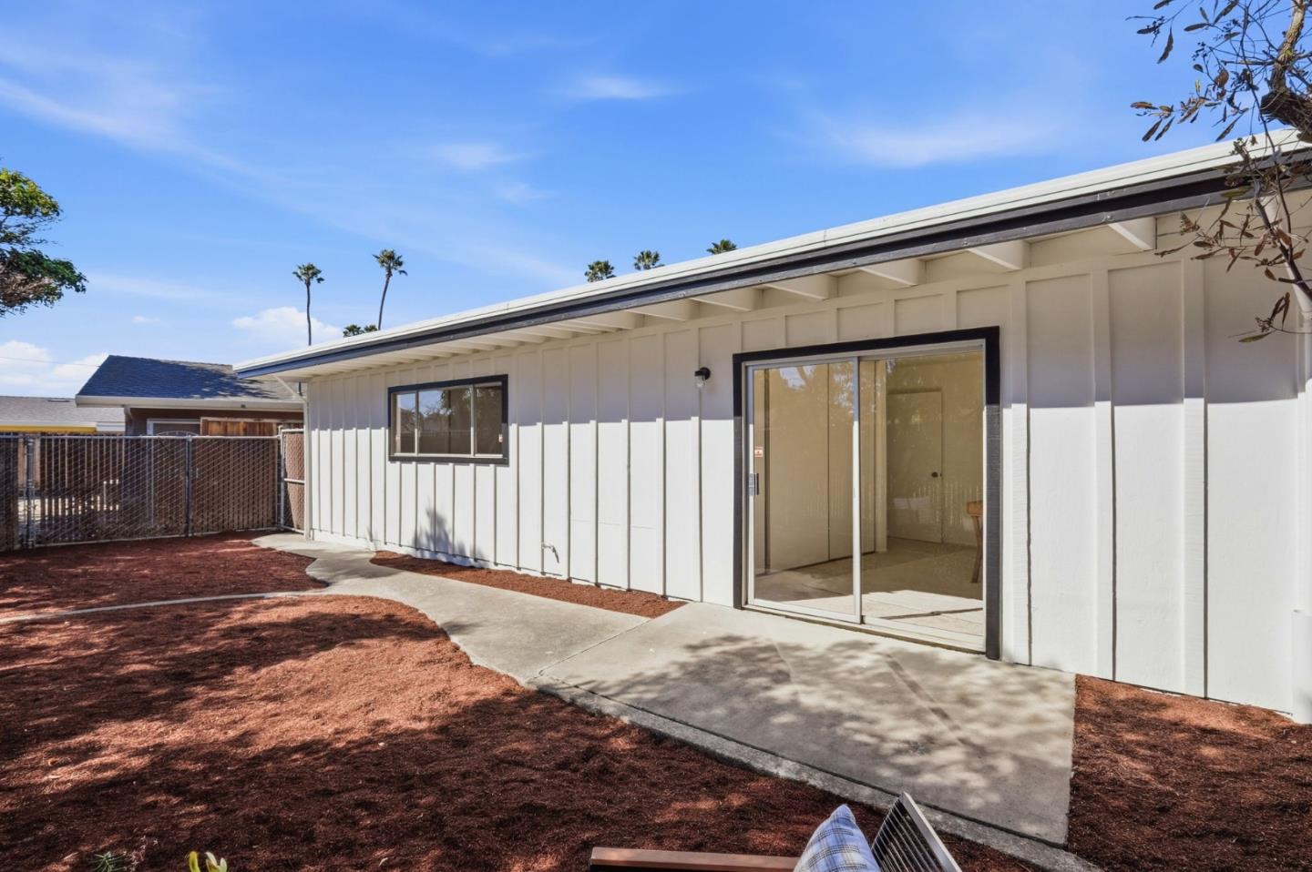 Detail Gallery Image 34 of 37 For 228 Auburn Ave, Santa Cruz,  CA 95060 - 4 Beds | 2 Baths