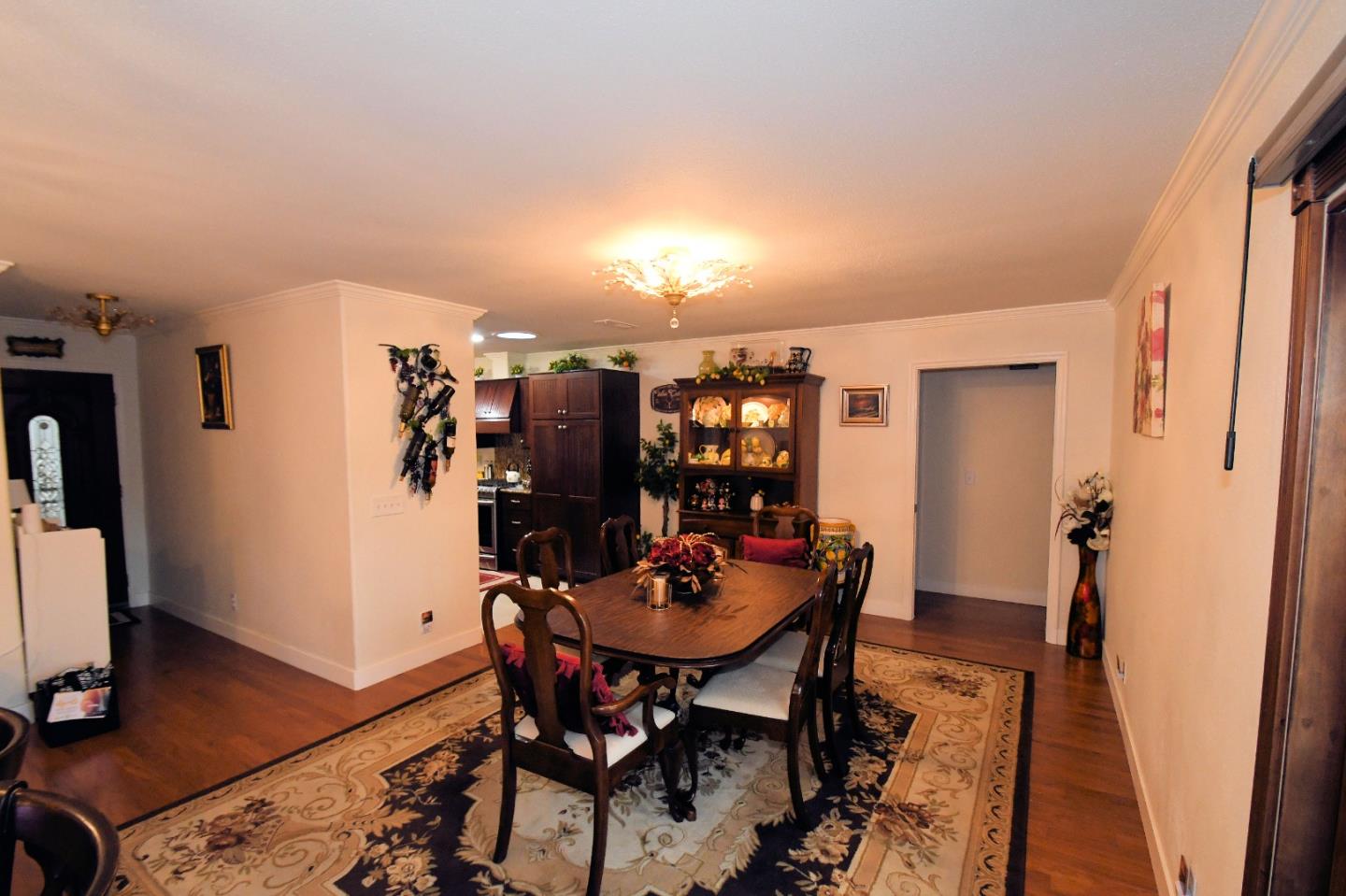 Detail Gallery Image 12 of 35 For 321 via Loma, Morgan Hill,  CA 95037 - 4 Beds | 2 Baths