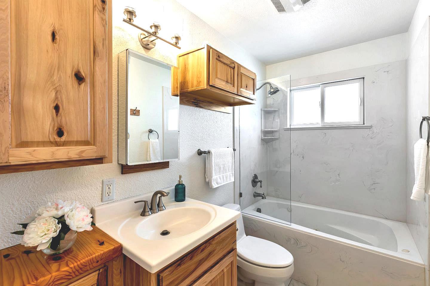 Detail Gallery Image 22 of 35 For 321 via Loma, Morgan Hill,  CA 95037 - 4 Beds | 2 Baths